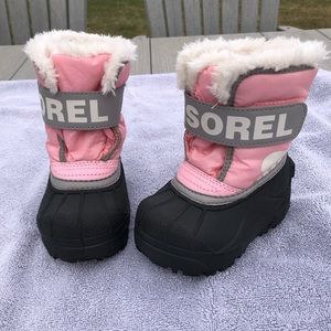 5T Sorel girl boots
